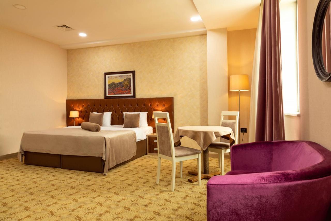 West Shine Hotel Baku Eksteriør billede